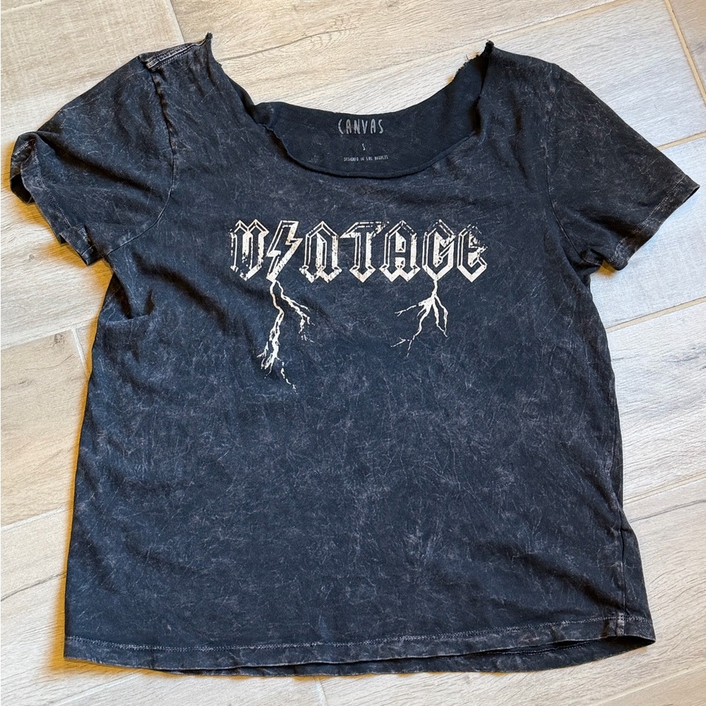 Vintage Canvas Vintage Black Graphic Tee